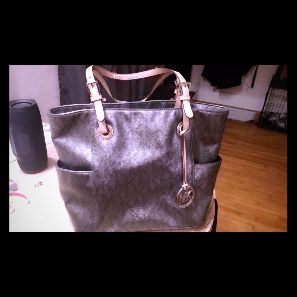 Michael Kors purse